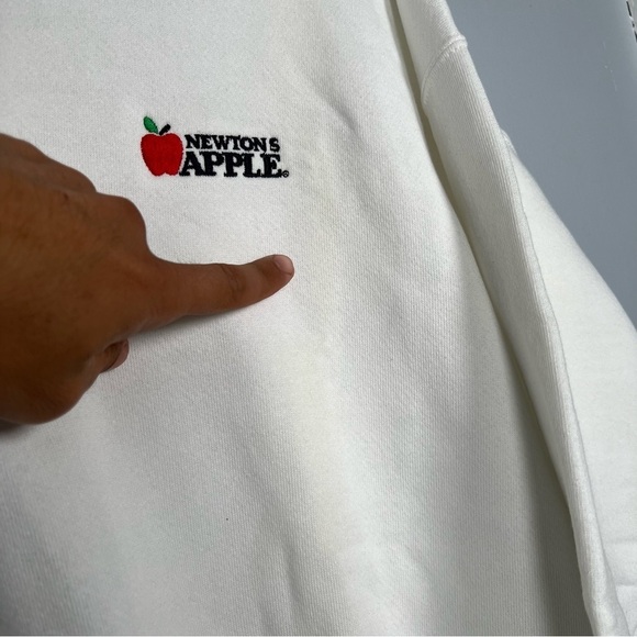 DEADSTOCK Vintage ‘80s Sweatshirt Pull over Jerzees Newton’s Apple - Picture 7 of 7